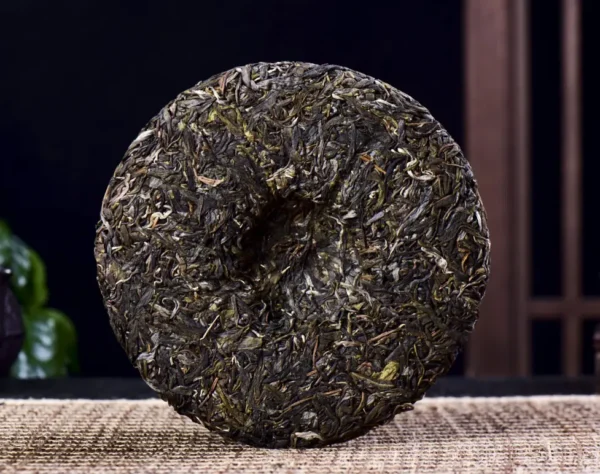 Yunnan Mengku SearchingTea "Iceland" Autumn Bing Dao Lao Zhai Ancient Arbor Raw Pu erh Tea Cake